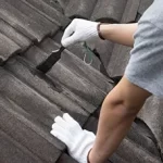 Katon korjaus ja paikkaus tiilikatossa osana kattopalvelua.